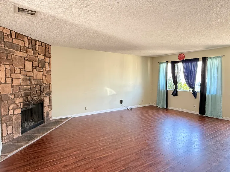 15739 Wanaque Rd #C — Photo 27
