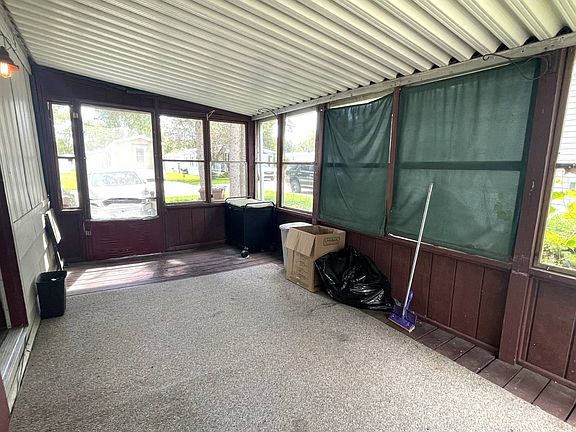 4th image of 855 SW Jefferson #138