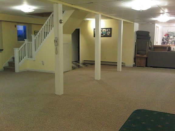 Finished Basement, 1500 sq feet