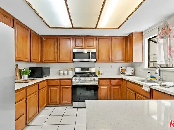 1716 W 146th St APT 2, Gardena, CA 90247