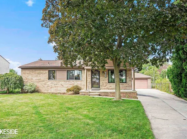 39365 Hyland Dr, Sterling Heights, MI 48310
