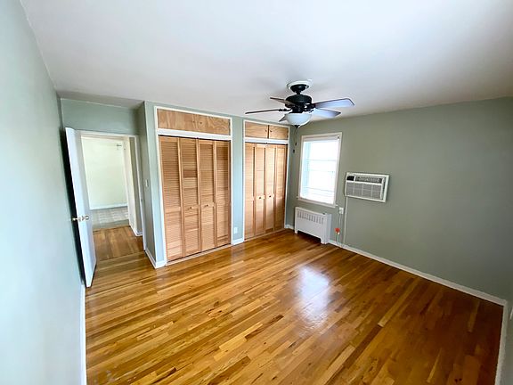 4th image of 71-57 252nd St #175B