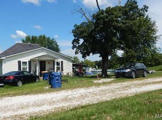 39298 Winter St, Truxton, MO 63381