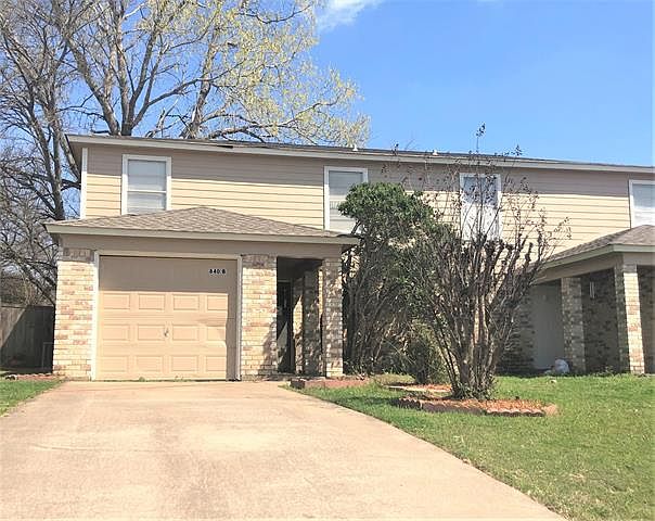 1st image of 840 NW Summercrest Blvd