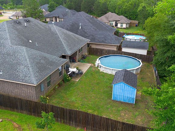 4th image of 2503 Oasis Dr