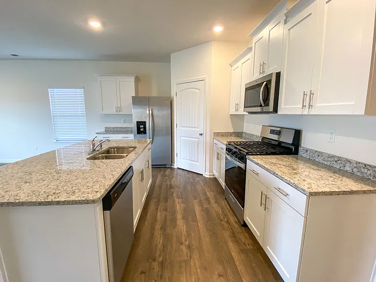 195 Daisy Dr — Photo 11