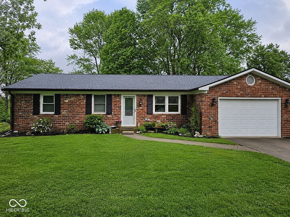 1st image of 770 Maple Ln