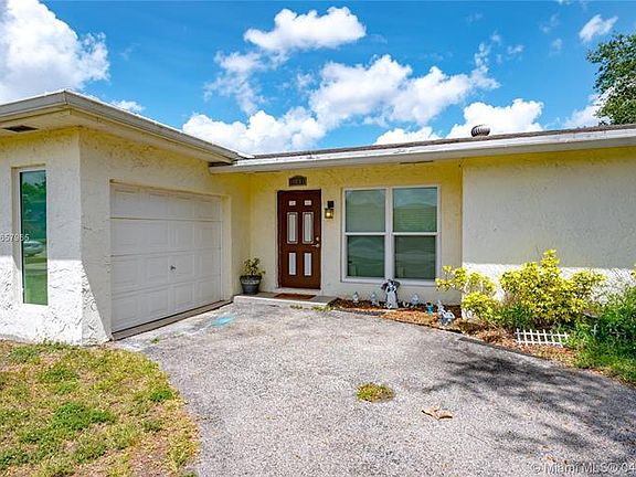 4th image of 11391 NW 46th Pl