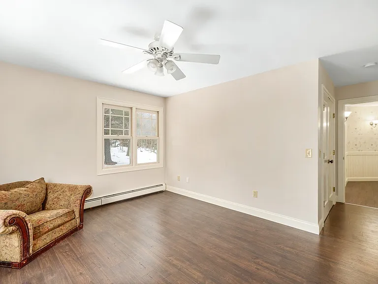 32 Witham St #B — Photo 19