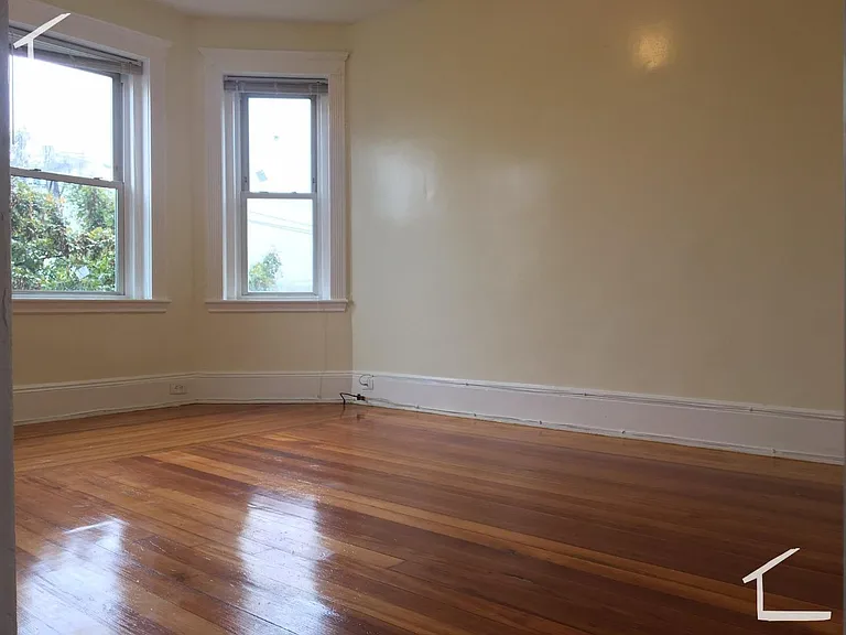 4 Litchfield St #2L — Photo 5