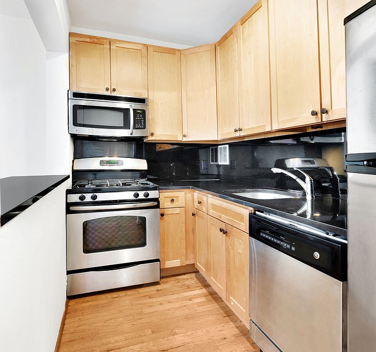 1st image of 124 E 27th St APT 4A