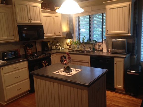 2nd image of 6424 W 144th St