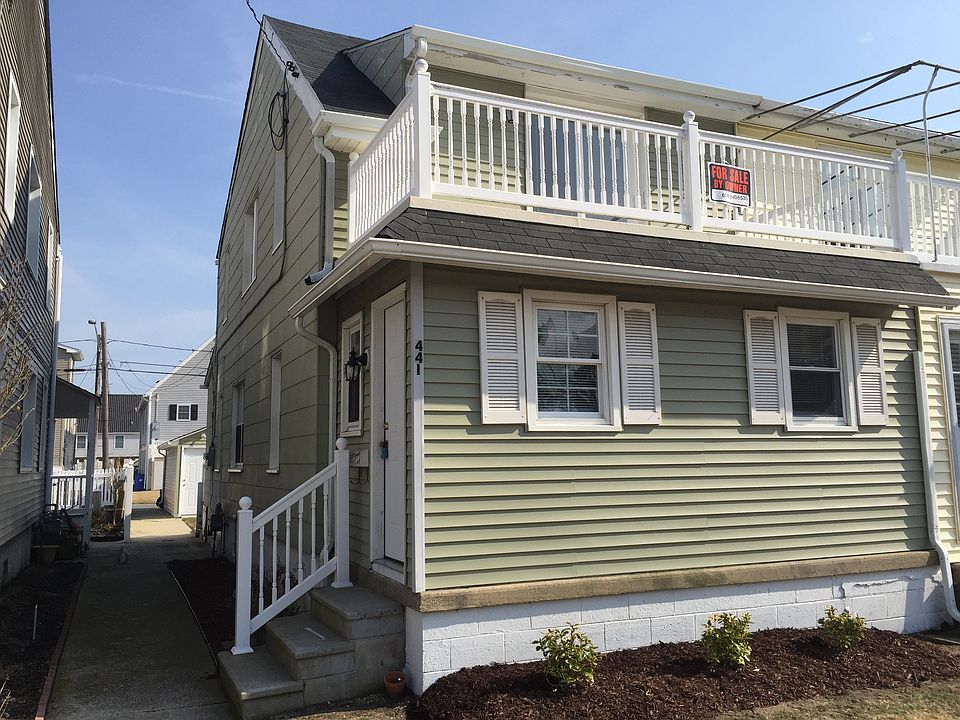 1st image of 441 Bay Ave