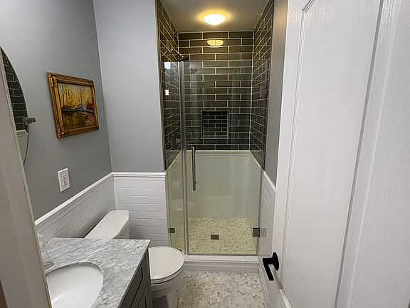 5th image of 5020 Gardner Dr