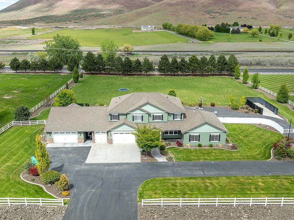 1st image of 77708 E Canyon Meadow Dr