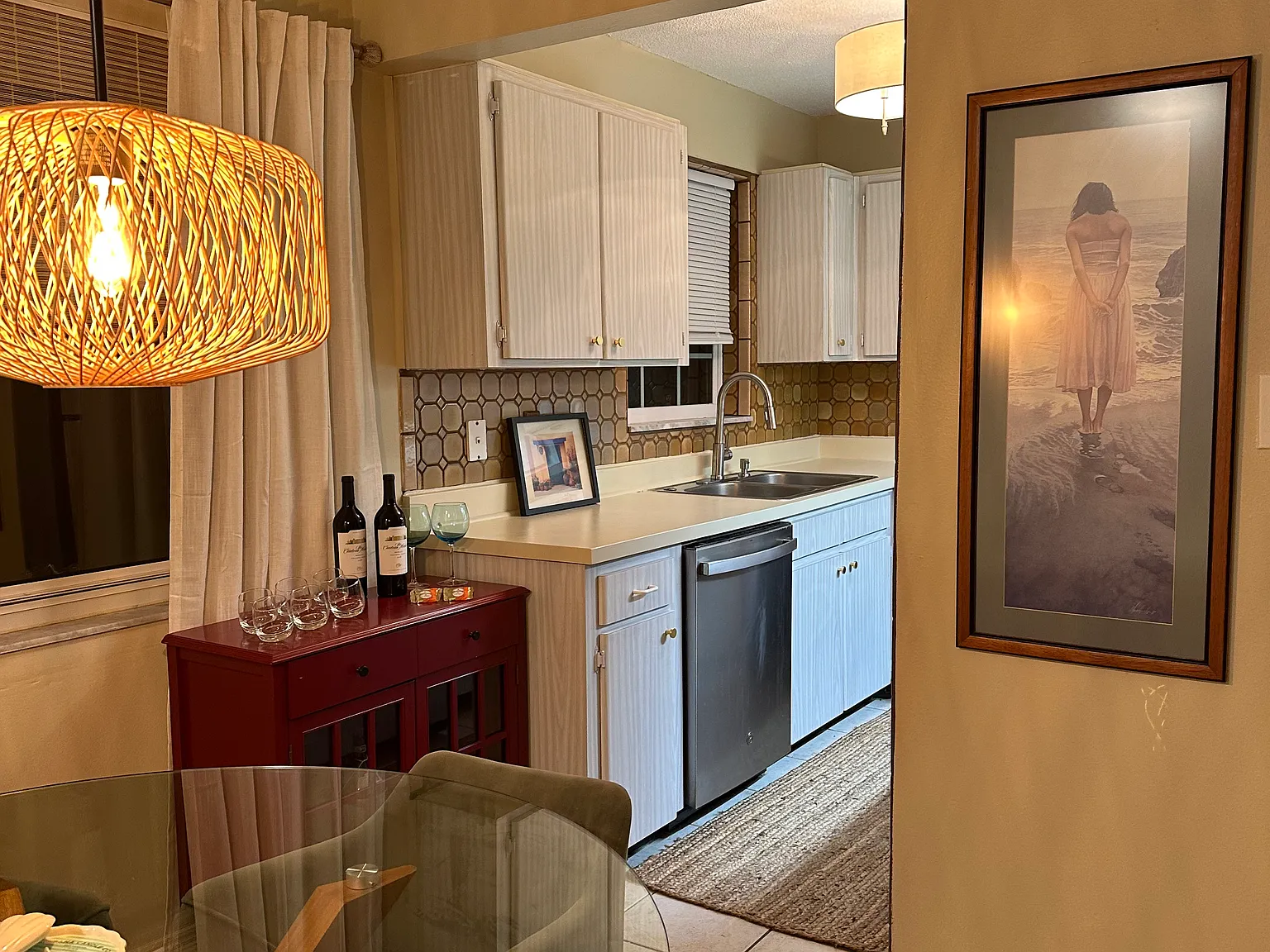 2 bed, 1200 sqft, $2,200 — Photo 4