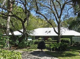 701 Canoe Trl, Indian River Shores, FL 32963