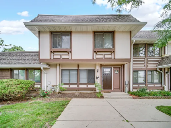 5563 Court F, Hanover Park, IL 60133