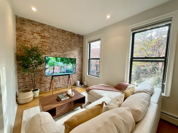 134 Wayne St #2, Jersey City, NJ 07302