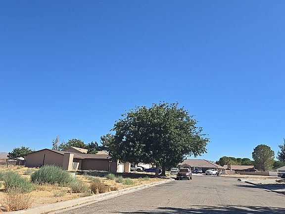 5th image of 26840 Dunsmuir Ln