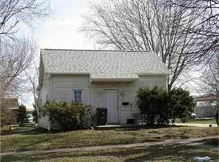 1009 South St, Waterloo, IA 50702