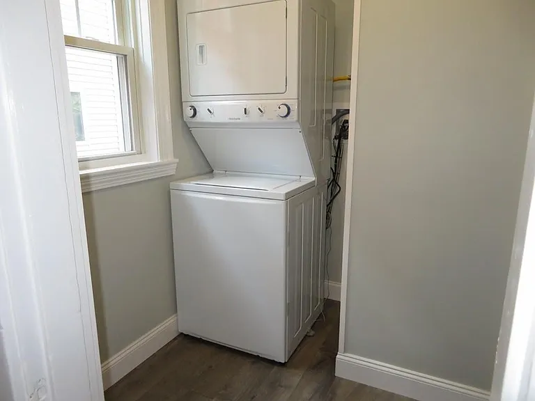 86 Morrison Ave — Photo 10