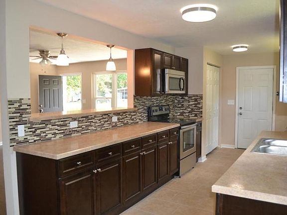 4th image of 2526 Pine Summit Dr E #A