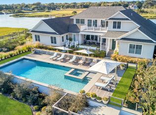 125 Dune Rd, Quogue, NY 11959