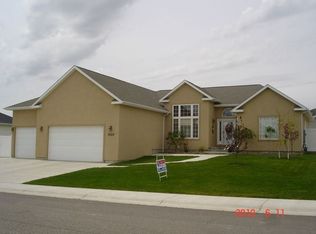 920 Whitewater Dr, Rock Springs, WY 82901