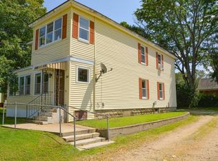 54 Pleasant St, Baldwinville, MA 01436