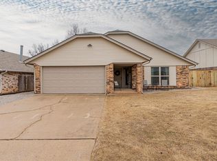 11628 SW 3rd Ter, Yukon, OK 73099