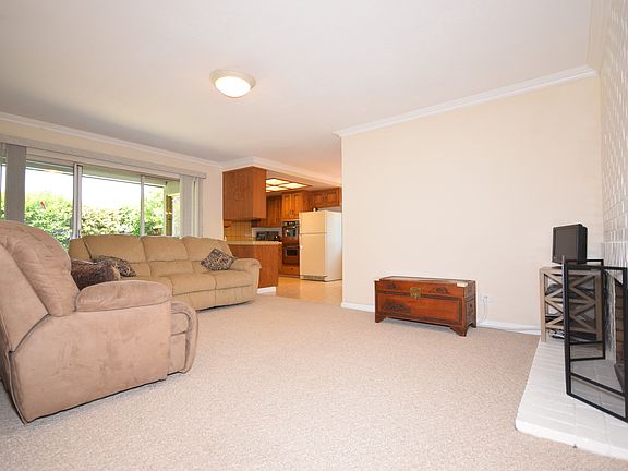 2nd image of 1477 Portobelo Dr