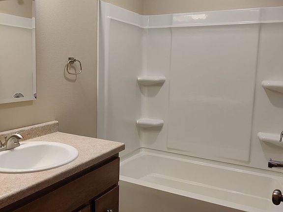 5th image of 505 Chauncey St #505