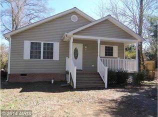 130 6th St, Colonial Beach, VA 22443