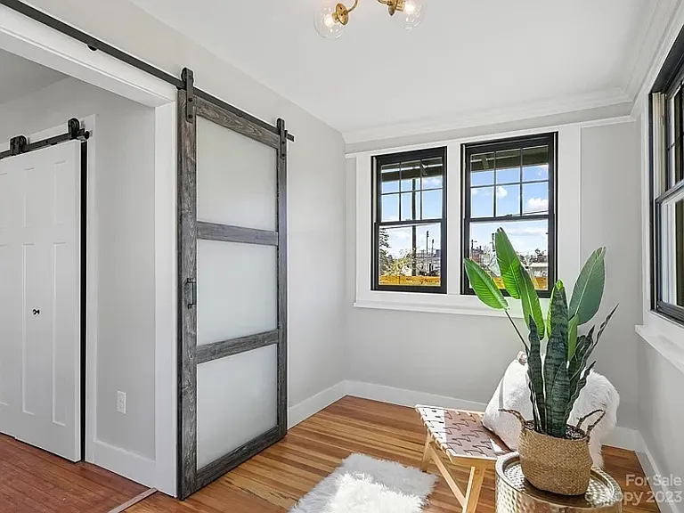 1016 Patton St — Photo 17