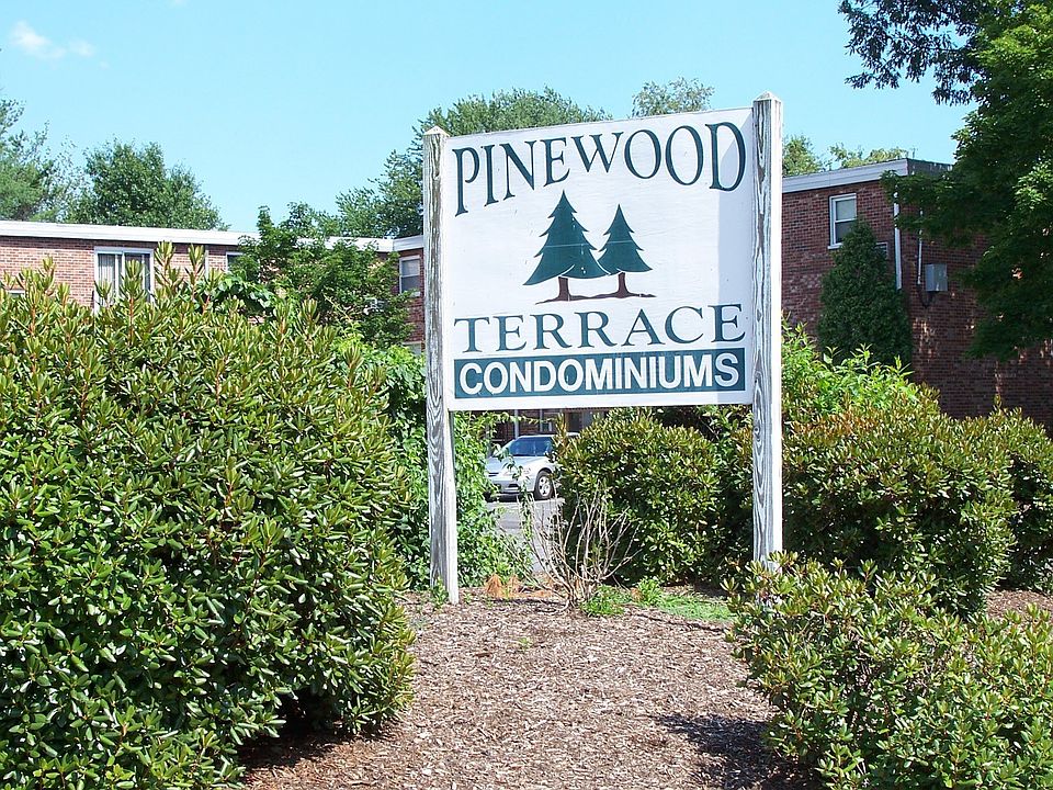 Pinewood Complex