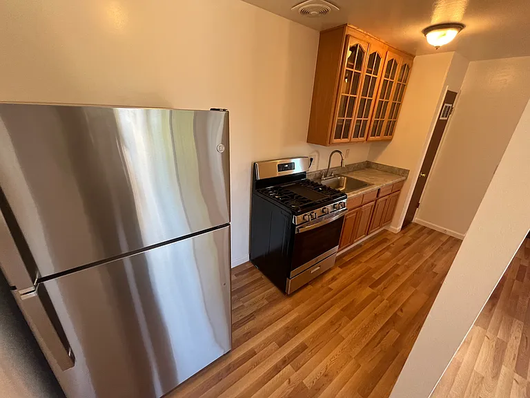1339 Francisco St #D — Photo 7