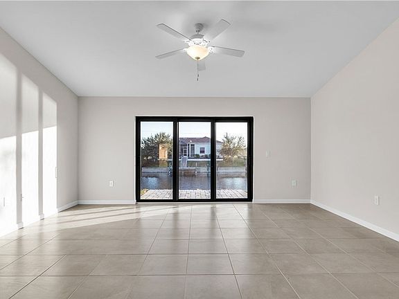 5th image of 404 NW 9th St