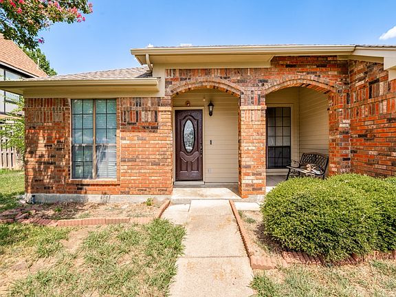 3rd image of 3000 Presidio Cir