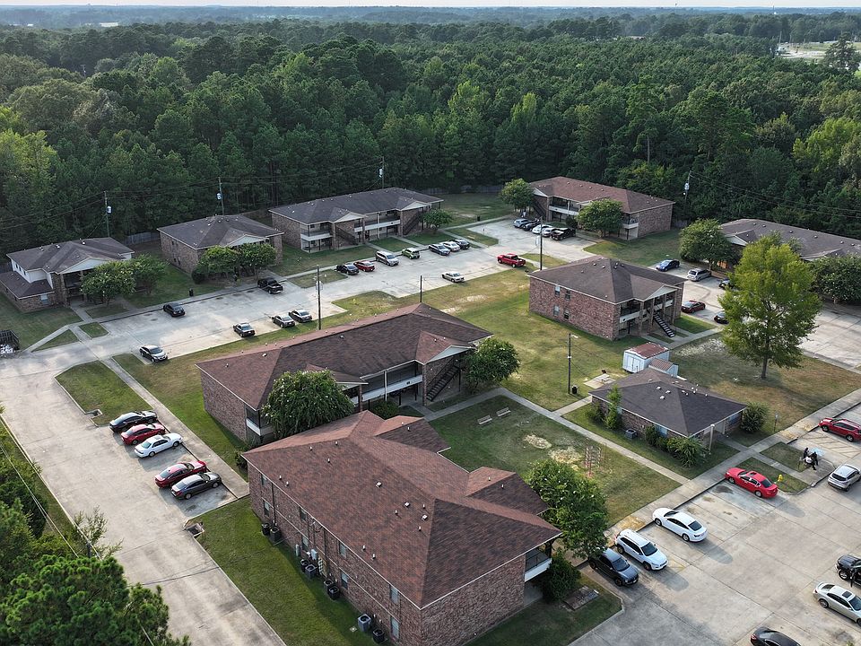 1st image of 419 Emerald Trace Dr #Df282a5c9
