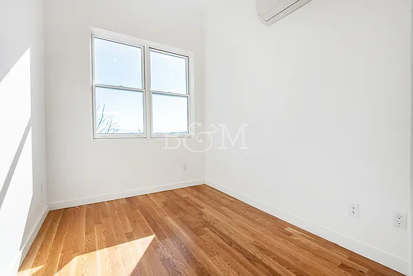 Rented by Brick&Mortar | media 45