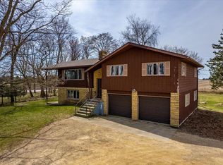 7423 Wilburn Rd, Sun Prairie, WI 53590