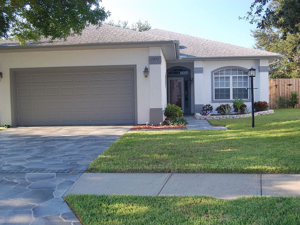 2472 St Johns Lane, Melbourne, FL  32935