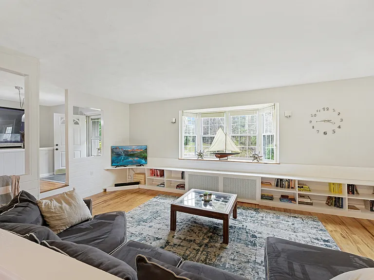 16 Payne Ave — Photo 13