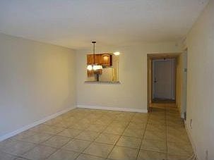 5th image of 15225 NE 6th Ave APT B211