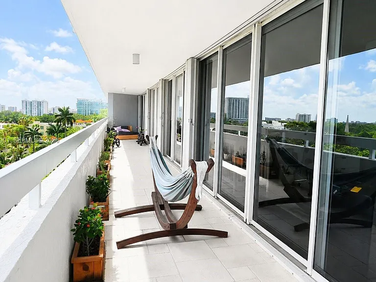 1627 Brickell Ave #1005 — Photo 14