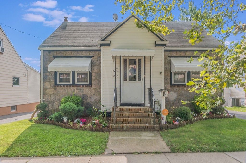 218 Davis Ave, Kearny, NJ 07032 Zillow