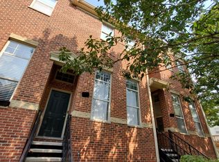 9999 Confidential Ave, Chicago, IL 60618