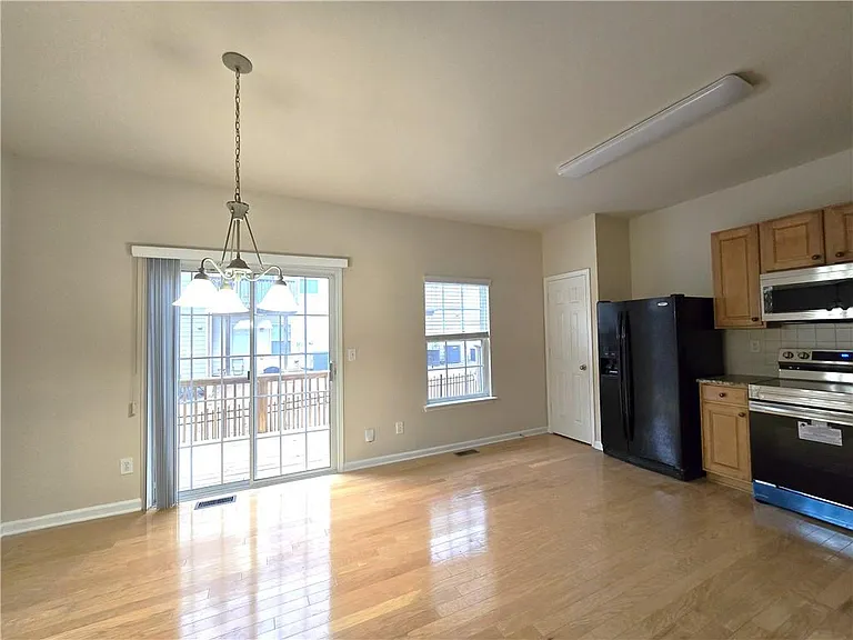 2120 Meadow Peak Rd — Photo 11