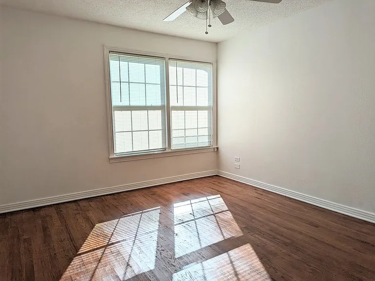11819 W 7th St — Photo 6